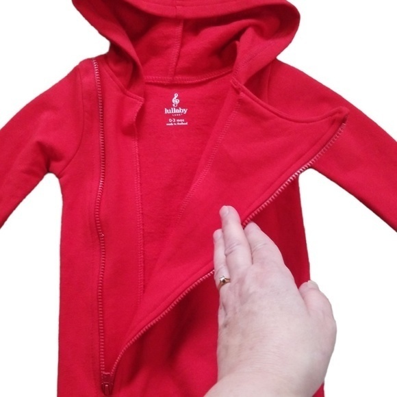 New Lullaby Lane "Too Elfing Cute" Red Hooded Fleece Playsuit Sz. 0-3M - Picture 5 of 10
